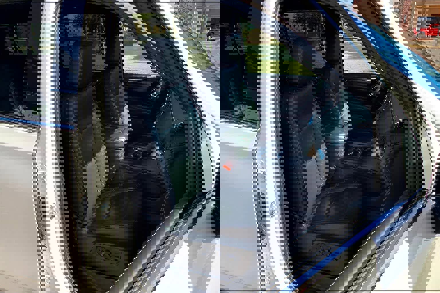 Used 2021 Chevrolet Suburban LT w/ LT Signature Package image 9