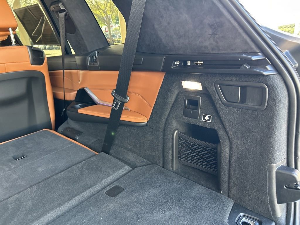 Used 2022 BMW X7 xDrive40i w/ M Sport Package image 49