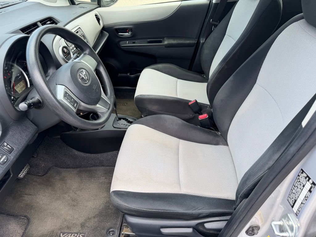 Used 2013 Toyota Yaris LE FWD image 23