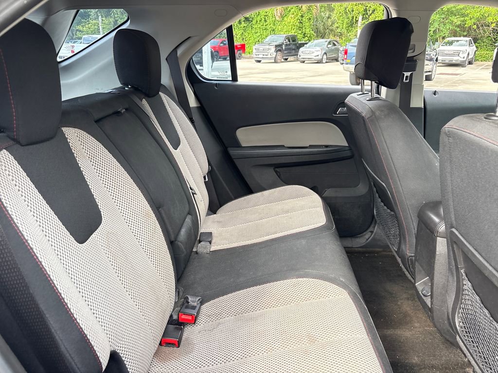 Used 2017 Chevrolet Equinox LS FWD image 29