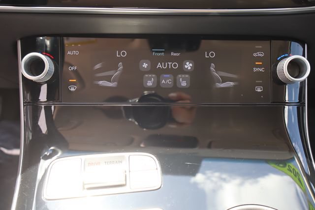 Used 2026 Genesis GV70 2.5T AWD/4WD image 36