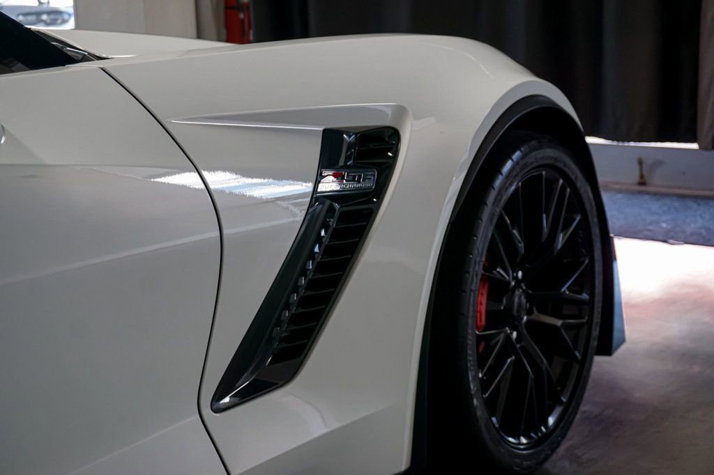 Used 2015 Chevrolet Corvette Z06 w/ Z07 Performance Package image 59