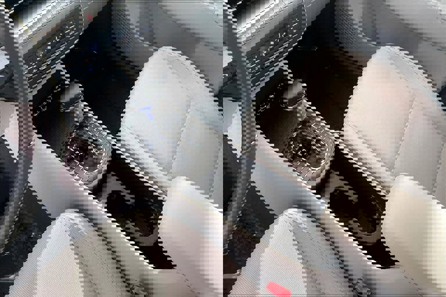 Certified 2025 Hyundai Kona SEL image 17