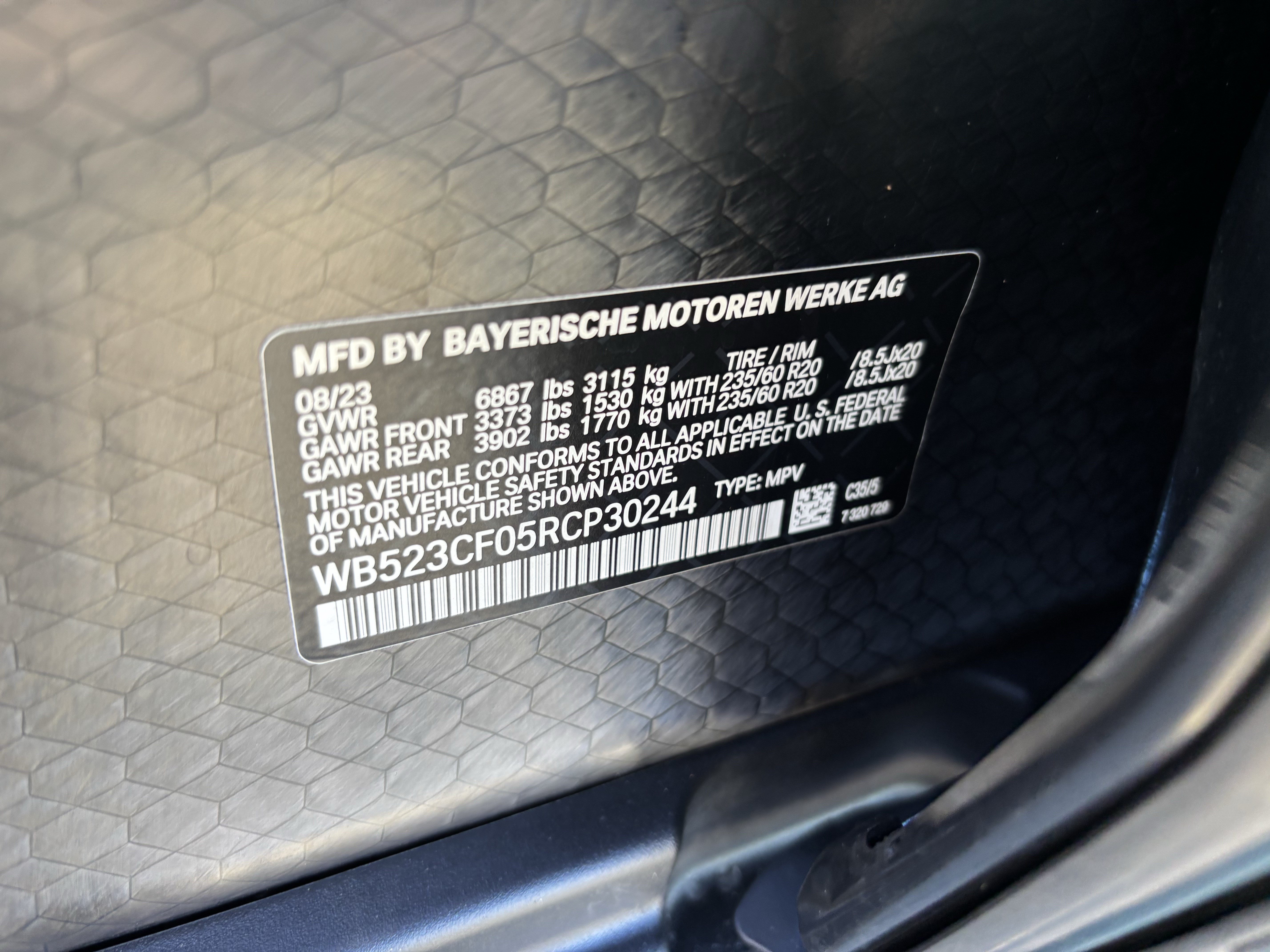 Certified 2024 BMW iX xDrive50 w/ Premium Package AWD/4WD image 37