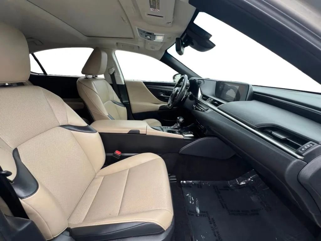 Used 2020 Lexus ES 350 w/ Premium Package image 14