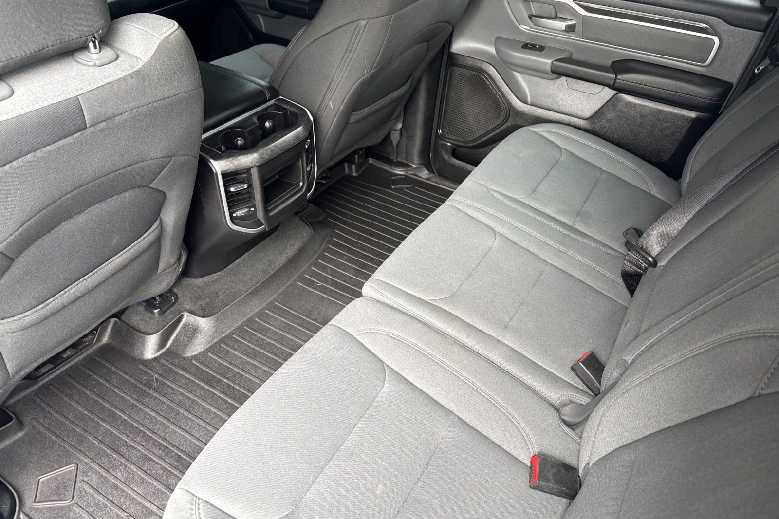 Used 2020 RAM 1500 Big Horn AWD/4WD image 13