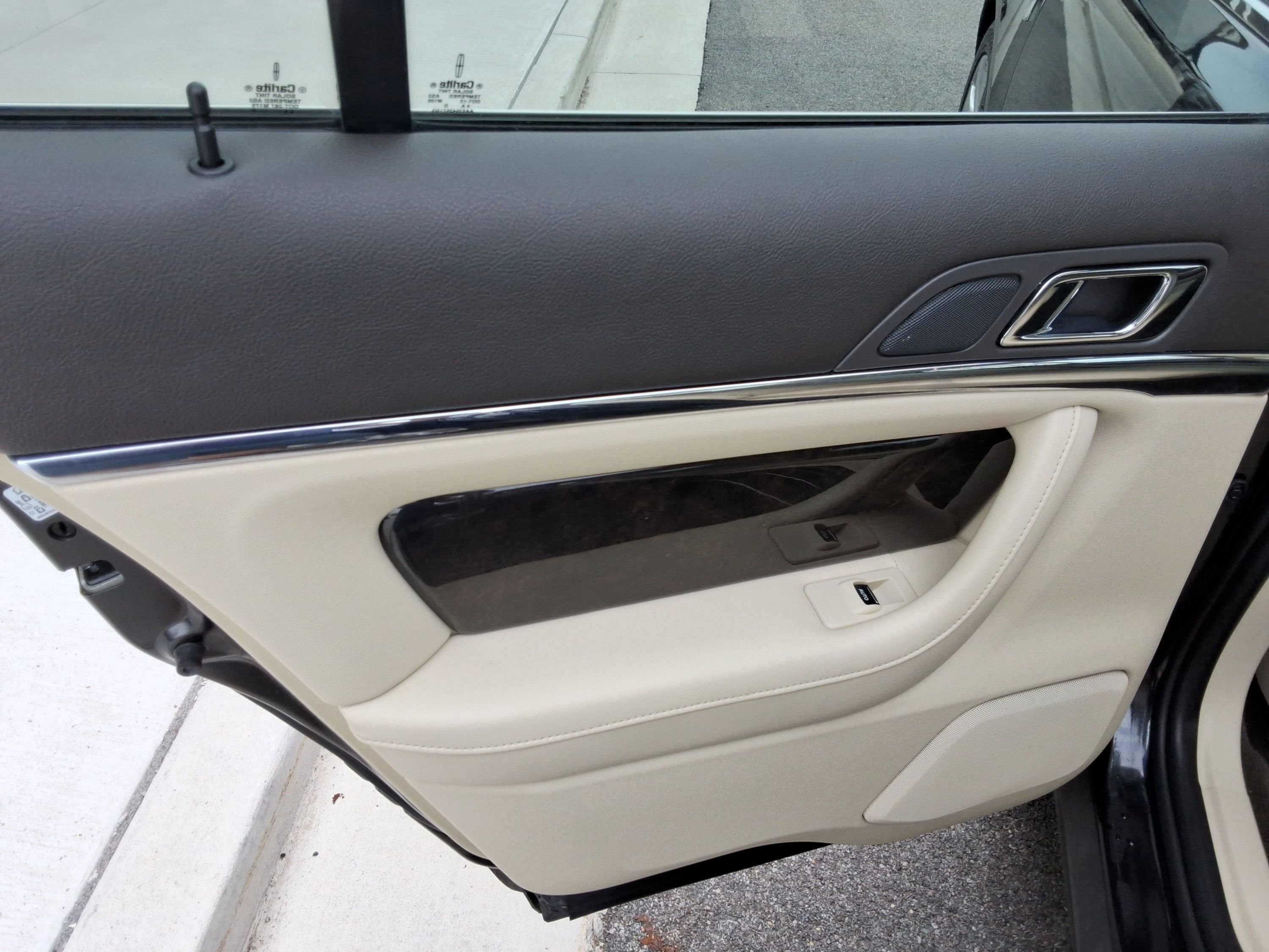 Used 2015 Lincoln MKS AWD w/ Equipment Group 101A image 21