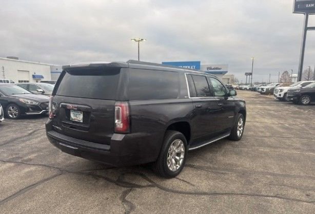 Used 2016 GMC Yukon XL SLT w/ Open Road Package image 4