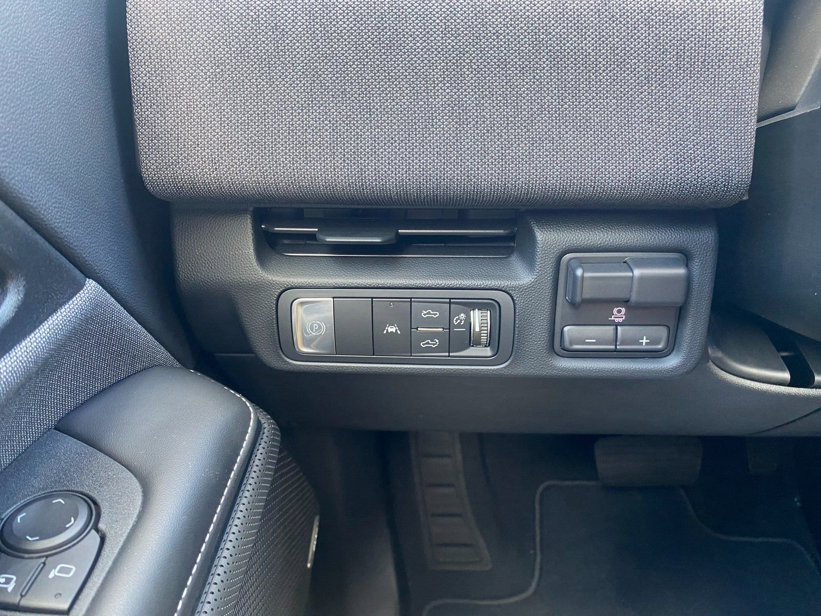 New 2026 GMC Sierra EV Elevation w/ Premium Package image 14