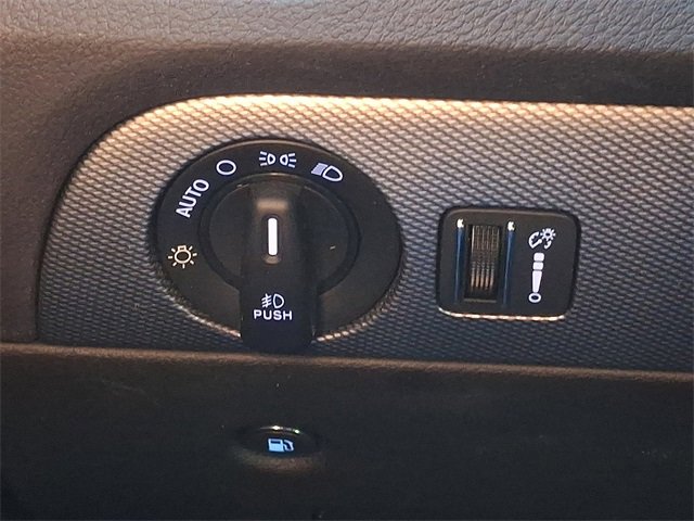 Used 2020 Dodge Durango GT image 24