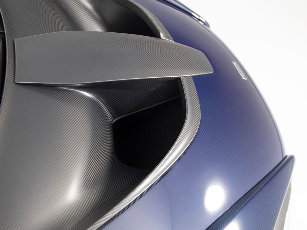 Used 2019 McLaren Senna image 82