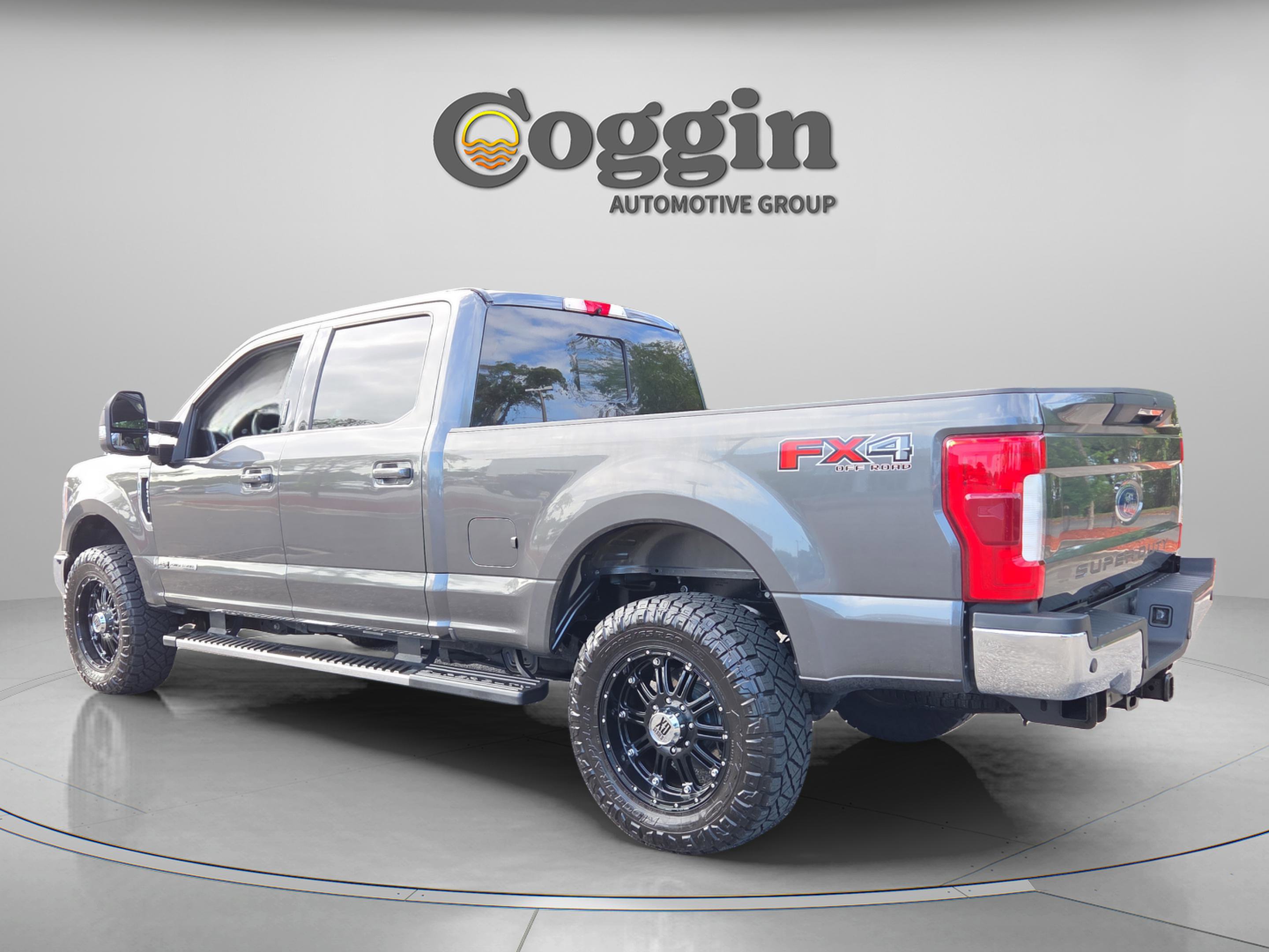 Used 2018 Ford F250 Lariat w/ Lariat Ultimate Package image 3