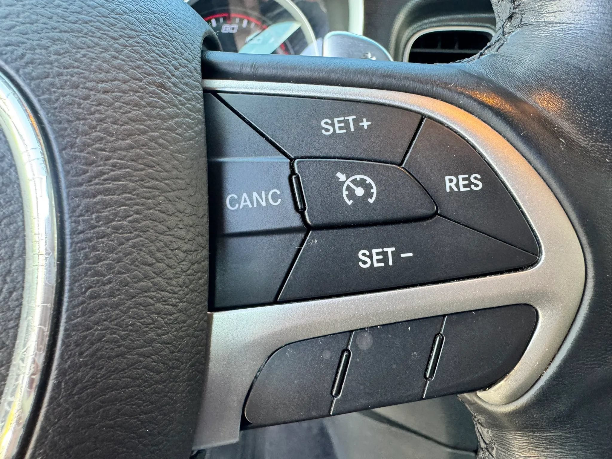 Used 2015 Dodge Charger R/T RWD image 41