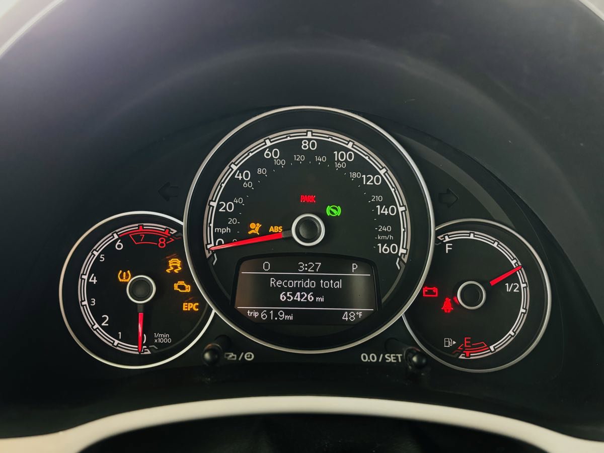 Used 2019 Volkswagen Beetle 2.0T Final Edition SEL FWD image 40