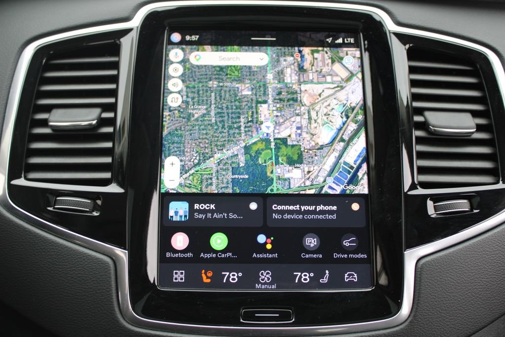 Used 2023 Volvo XC90 T8 Ultimate w/ Protection Package Premier image 17