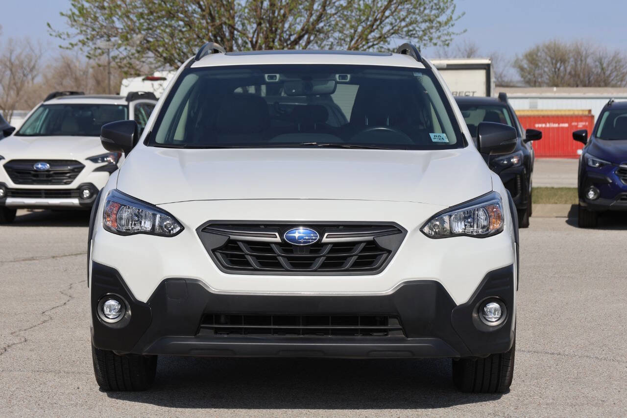 Used 2021 Subaru Crosstrek 2.5i Sport w/ Moonroof Package AWD/4WD image 2