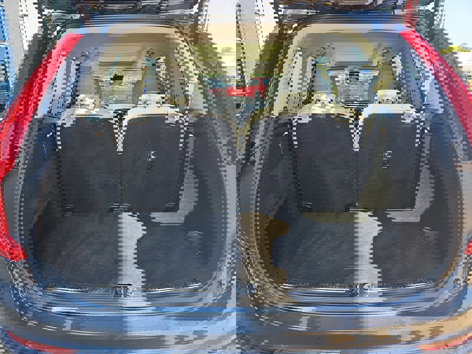 Used 2021 Volvo XC90 T6 Momentum image 22