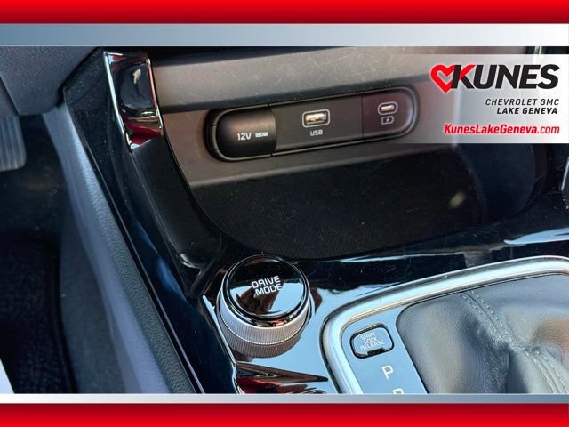 Used 2025 Kia Seltos S image 26