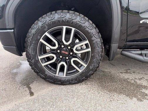 New 2026 GMC Sierra 1500 AT4 w/ AT4 Premium Package AWD/4WD image 10