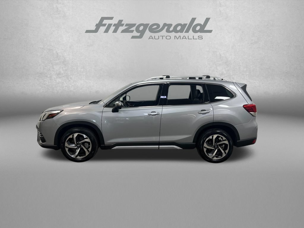 Used 2023 Subaru Forester Touring AWD/4WD image 2