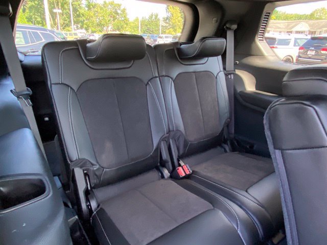 Used 2025 Jeep Grand Cherokee L Altitude AWD/4WD image 24