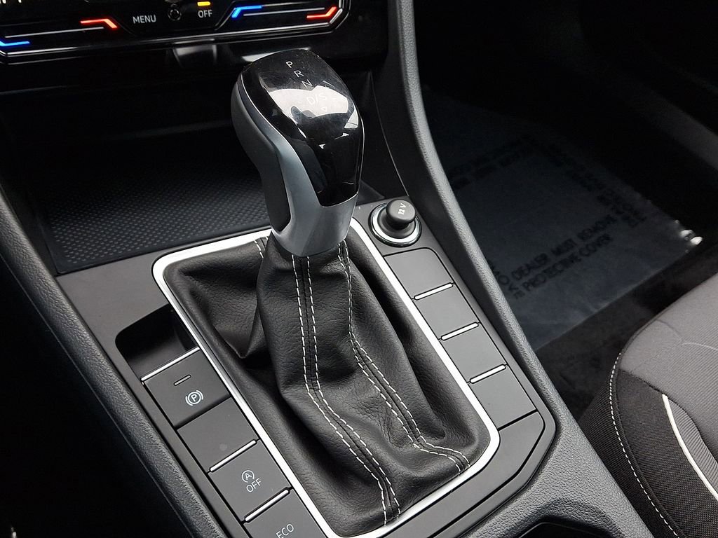 Certified 2025 Volkswagen Jetta Sport image 14