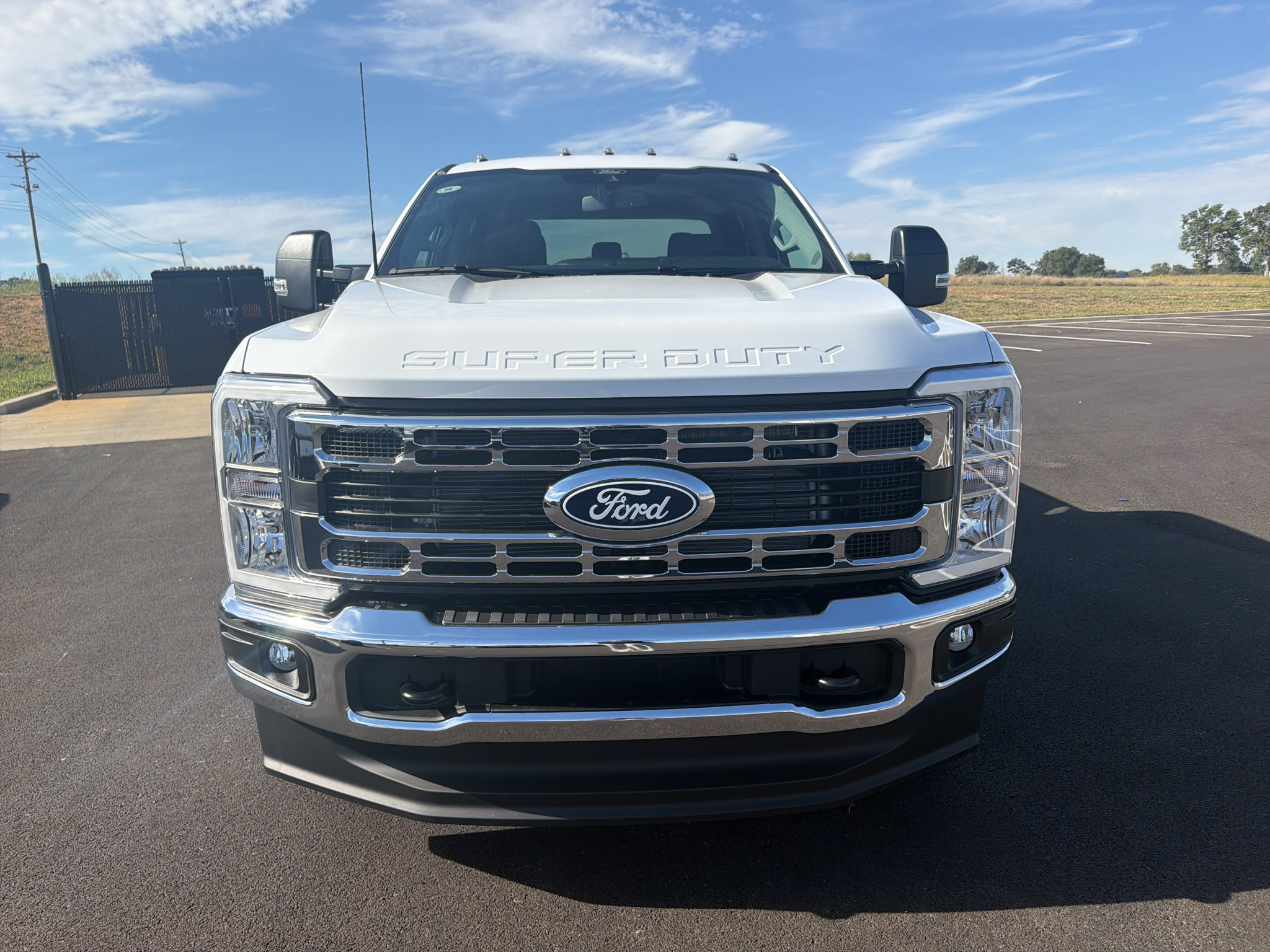 New 2027 Ford F250 XLT AWD/4WD image 2