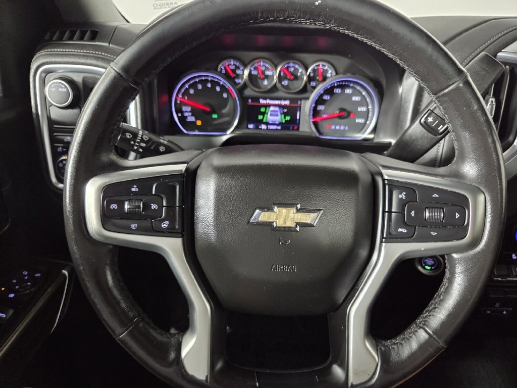 Used 2020 Chevrolet Silverado 1500 LT w/ Convenience Package RWD image 17