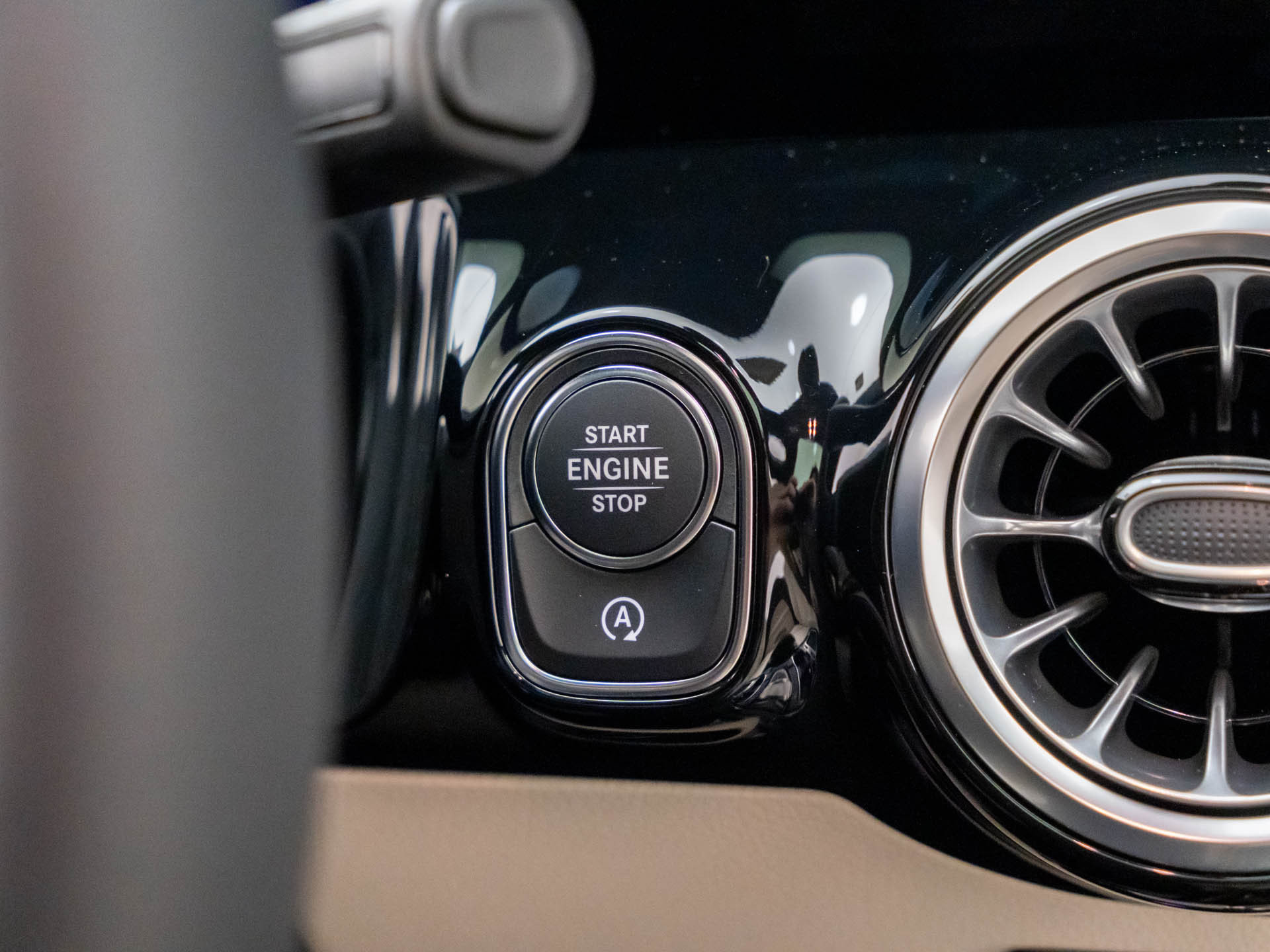 New 2026 Mercedes-Benz GLA 250 4MATIC image 23