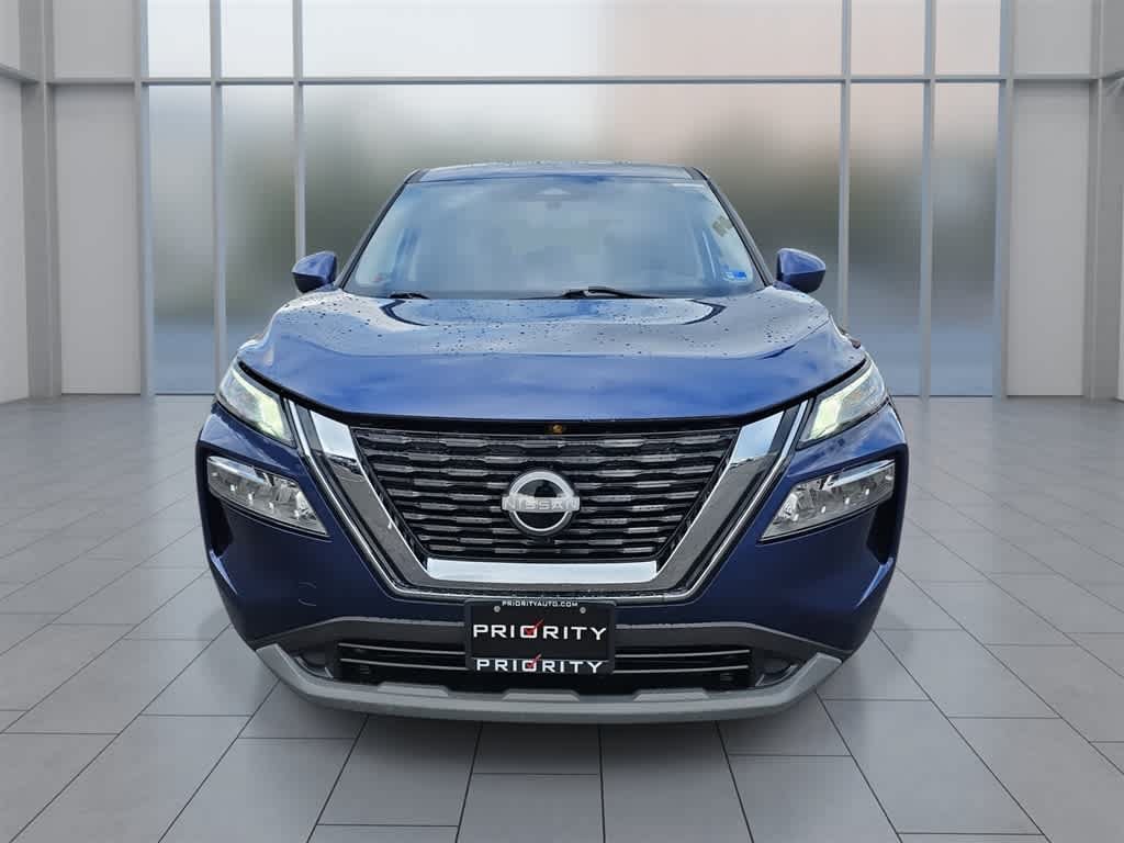 Used 2023 Nissan Rogue SV AWD/4WD image 4