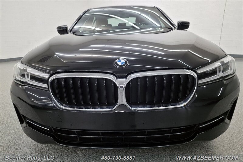 Used 2023 BMW 530i w/ Convenience Package RWD image 10