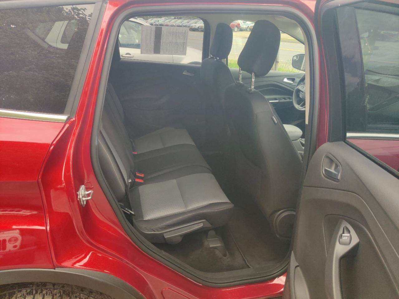 Used 2019 Ford Escape SE AWD/4WD image 14