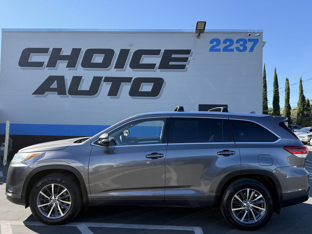 Used 2017 Toyota Highlander XLE image 26