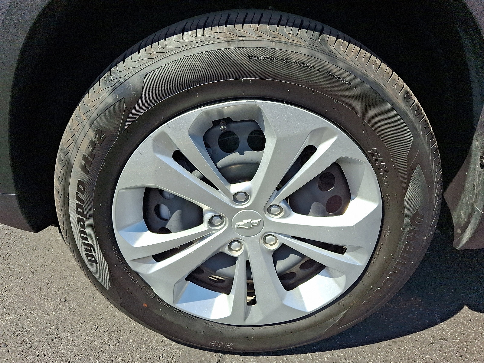 Used 2025 Chevrolet Trax LS image 9