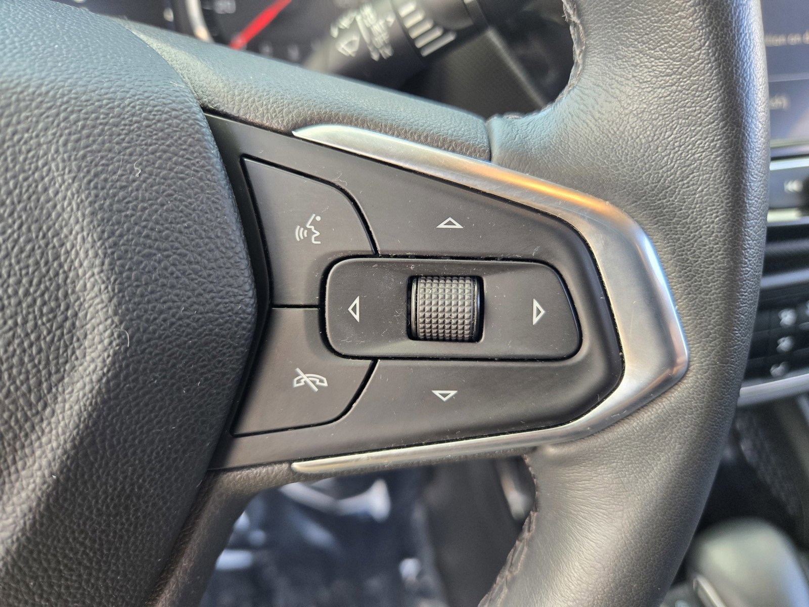 Used 2021 Chevrolet TrailBlazer LT w/ Premium Seating Package image 17