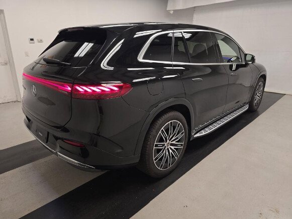 Used 2024 Mercedes-Benz EQS 450+ SUV image 5