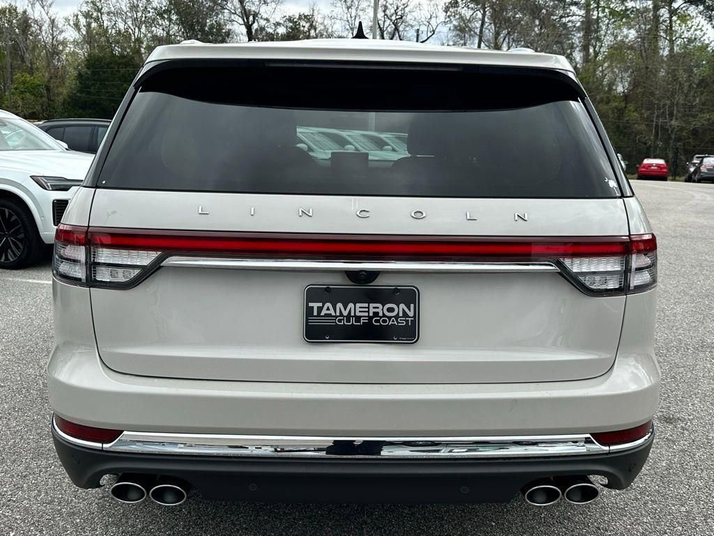 Used 2022 Lincoln Aviator Reserve w/ Equipment Group 201A image 3