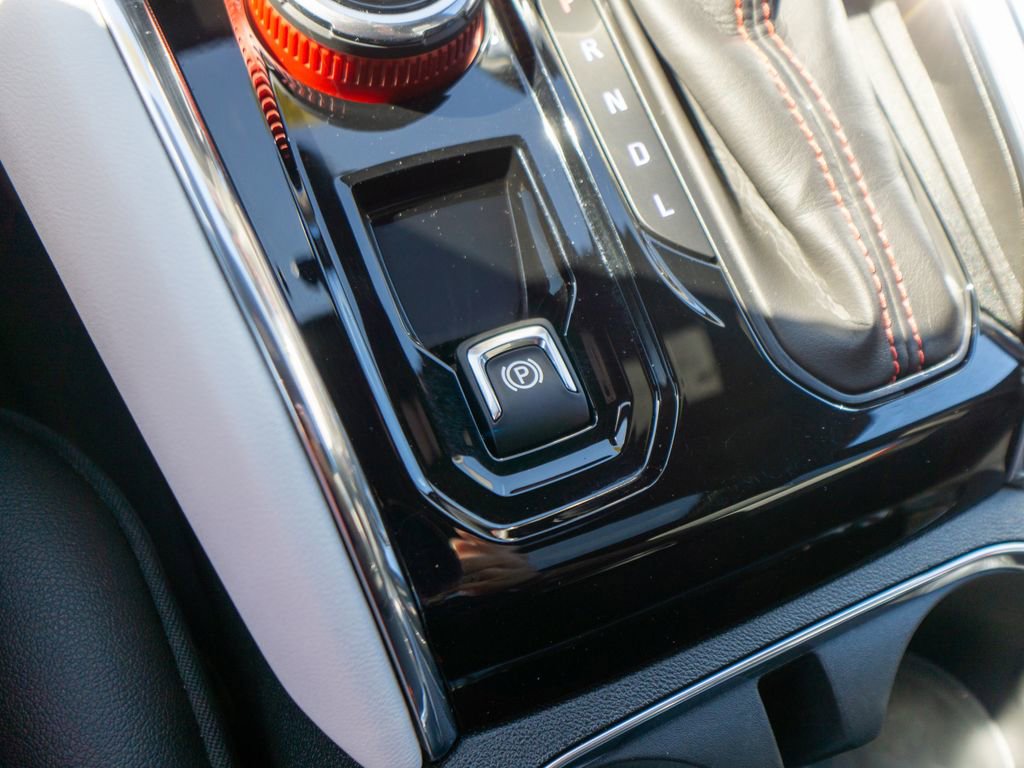 Used 2023 GMC Canyon AT4X image 32