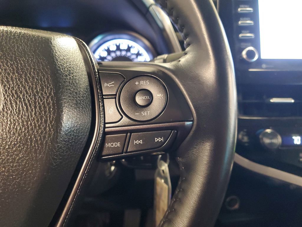 Used 2022 Toyota Camry SE image 21