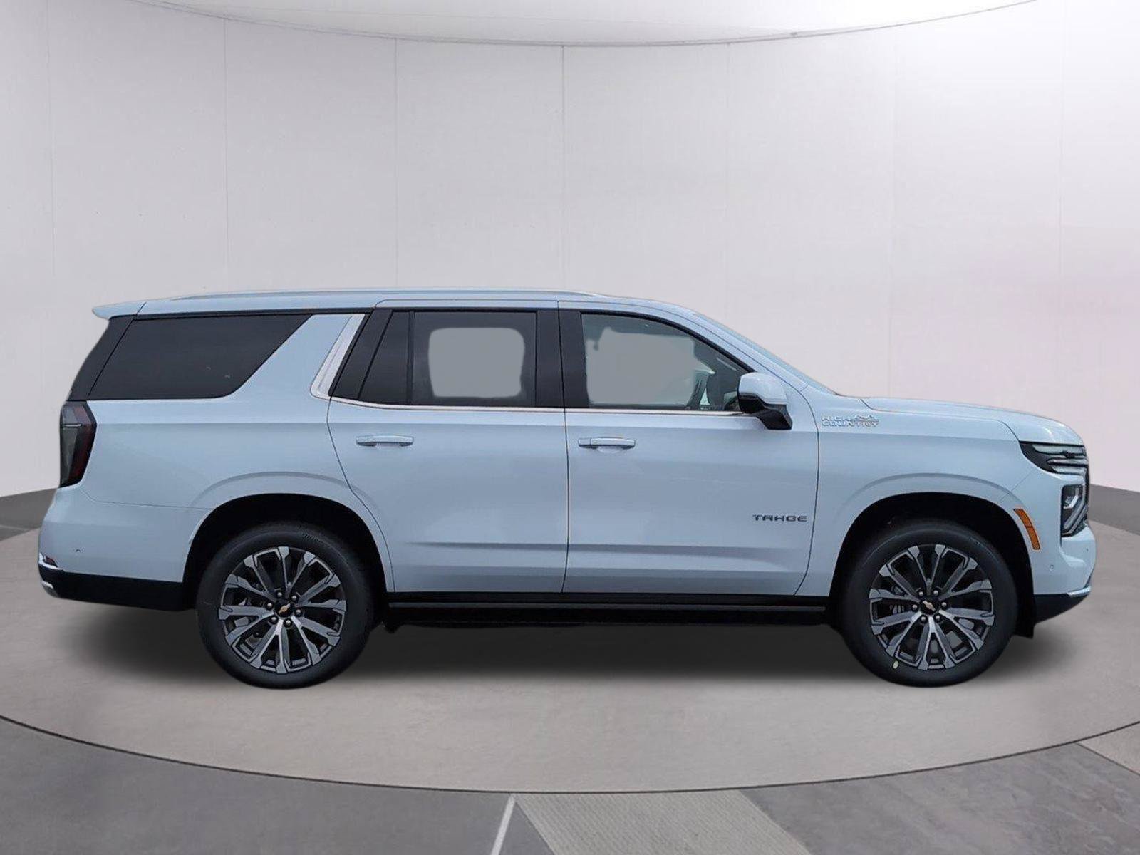 New 2026 Chevrolet Tahoe High Country AWD/4WD image 6