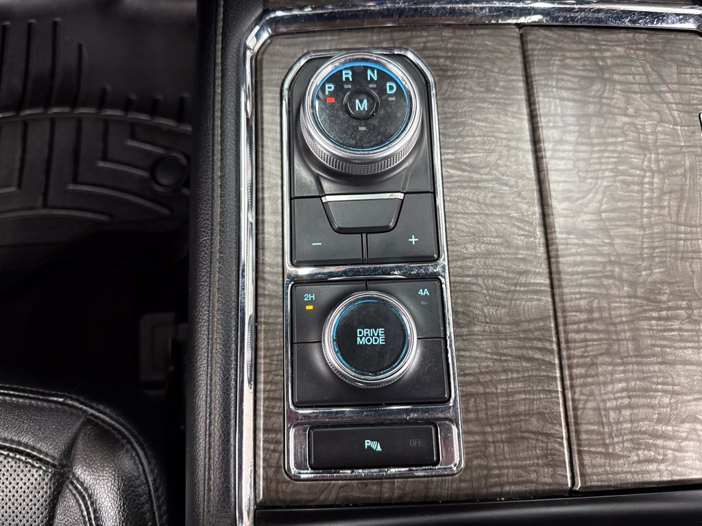 Used 2019 Ford Expedition Limited w/ Driver Assistance Package AWD/4WD image 26