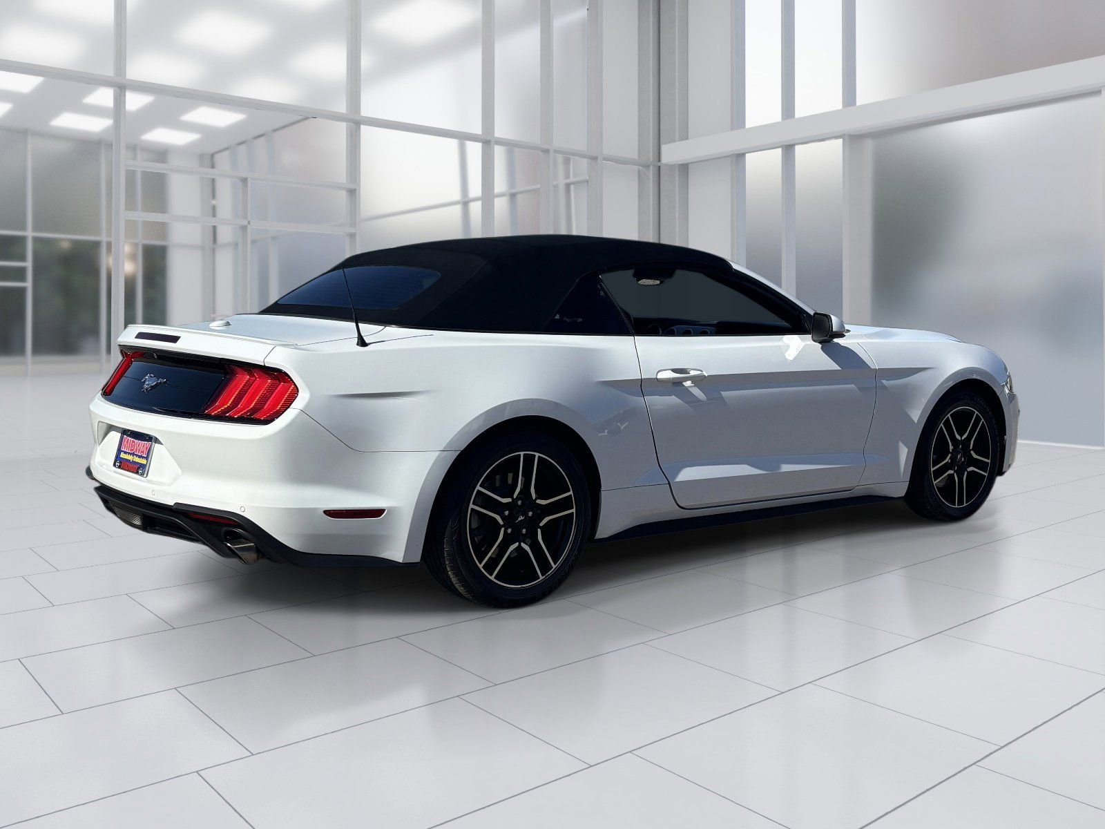 Used 2020 Ford Mustang Premium RWD image 9