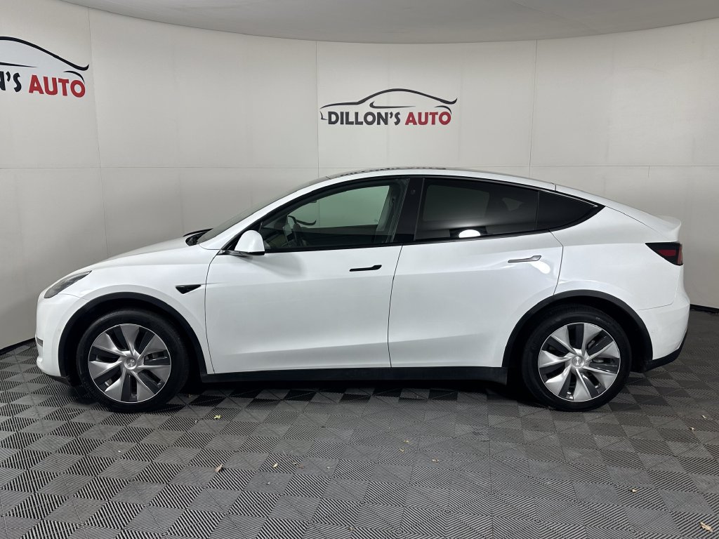 Used 2022 Tesla Model Y Long Range AWD/4WD image 5