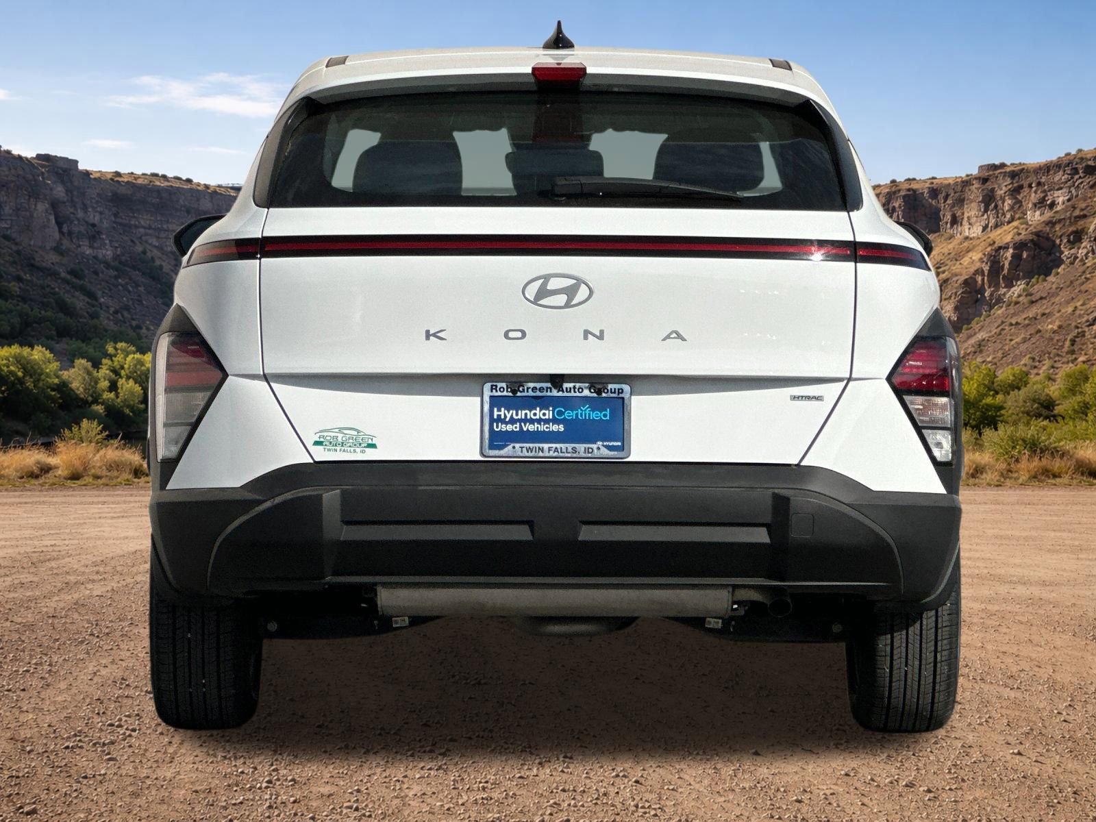 Certified 2025 Hyundai Kona SE AWD/4WD image 4
