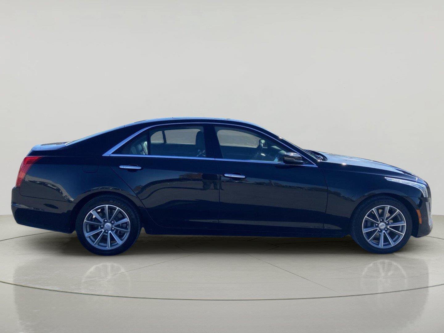 Used 2019 Cadillac CTS Luxury RWD image 6