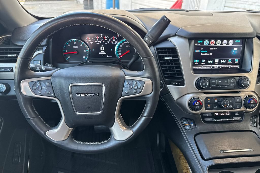 Used 2017 GMC Yukon XL Denali w/ Open Road Package AWD/4WD image 14