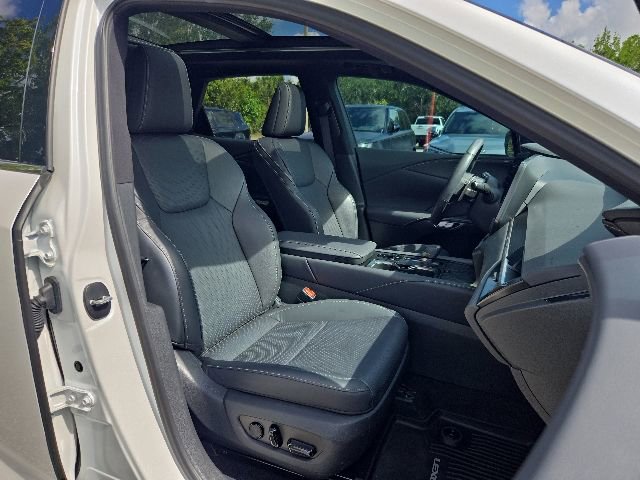 Used 2023 Lexus RX 350 Premium Plus w/ Cold Area Package FWD image 13