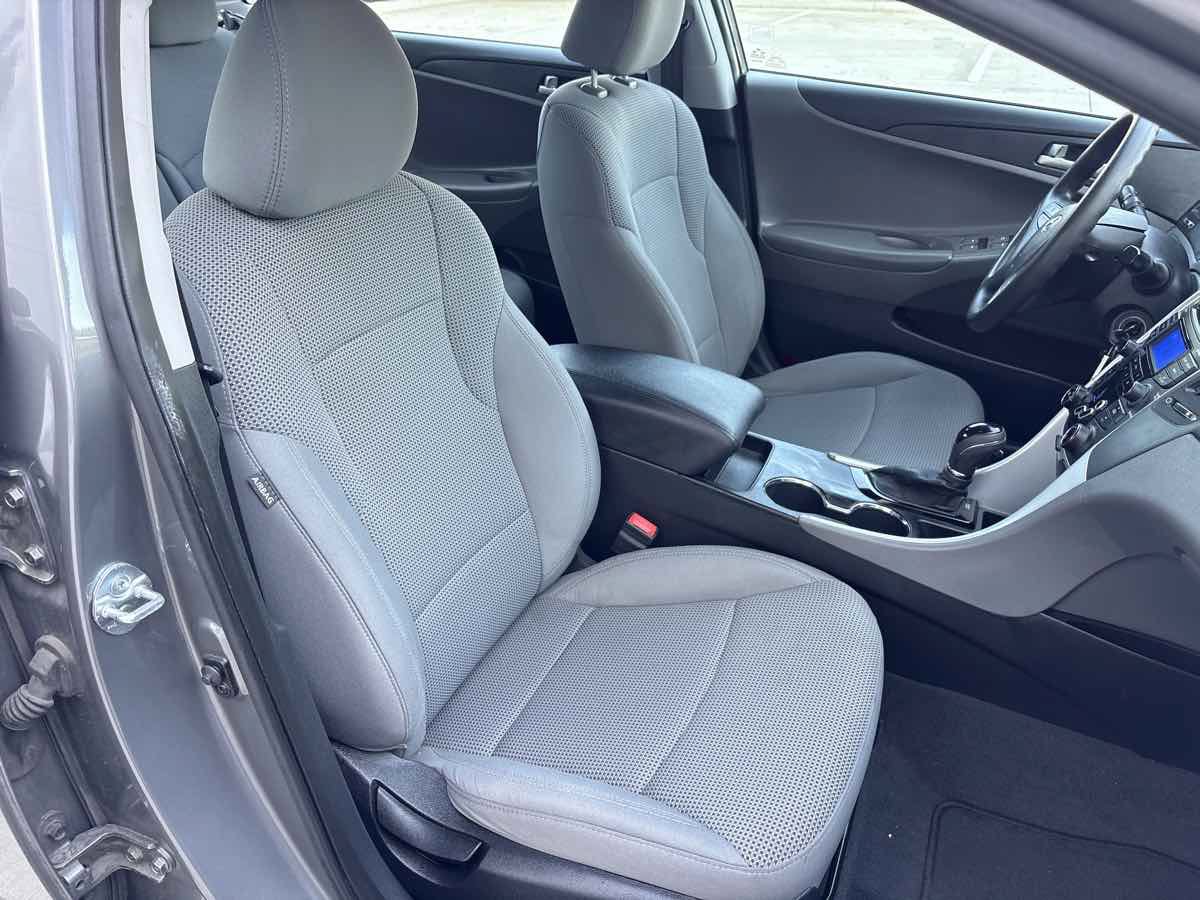 Used 2013 Hyundai Sonata GLS FWD image 16