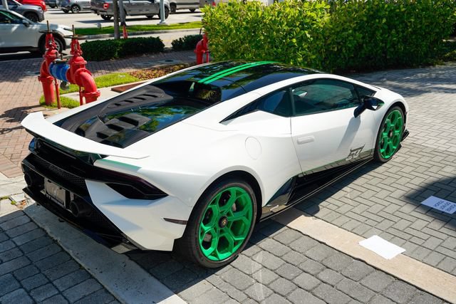 Used 2023 Lamborghini Huracan Tecnica RWD image 27