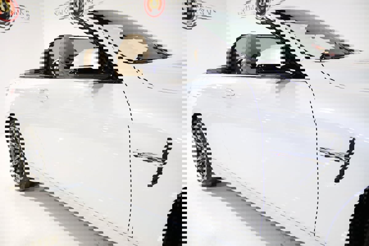 Used 2018 BMW M4 Convertible image 71